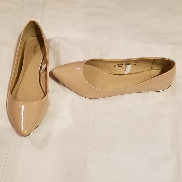 Pointy Toe Flats sz 8.5 - Picture 1 of 5